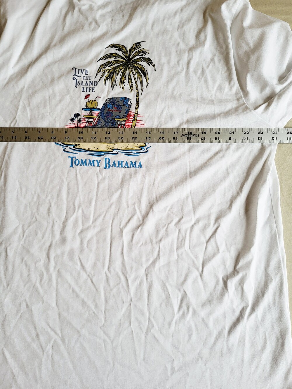 NWT Tommy Bahama Shirt XL White Live The Island Life Beach Chair Graphic T-Shirt - Picture 4 of 8